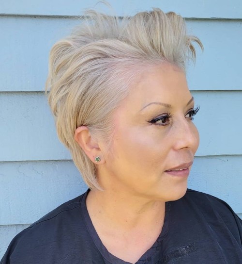 Elongated Gray Blonde Pixie with Root Lift
