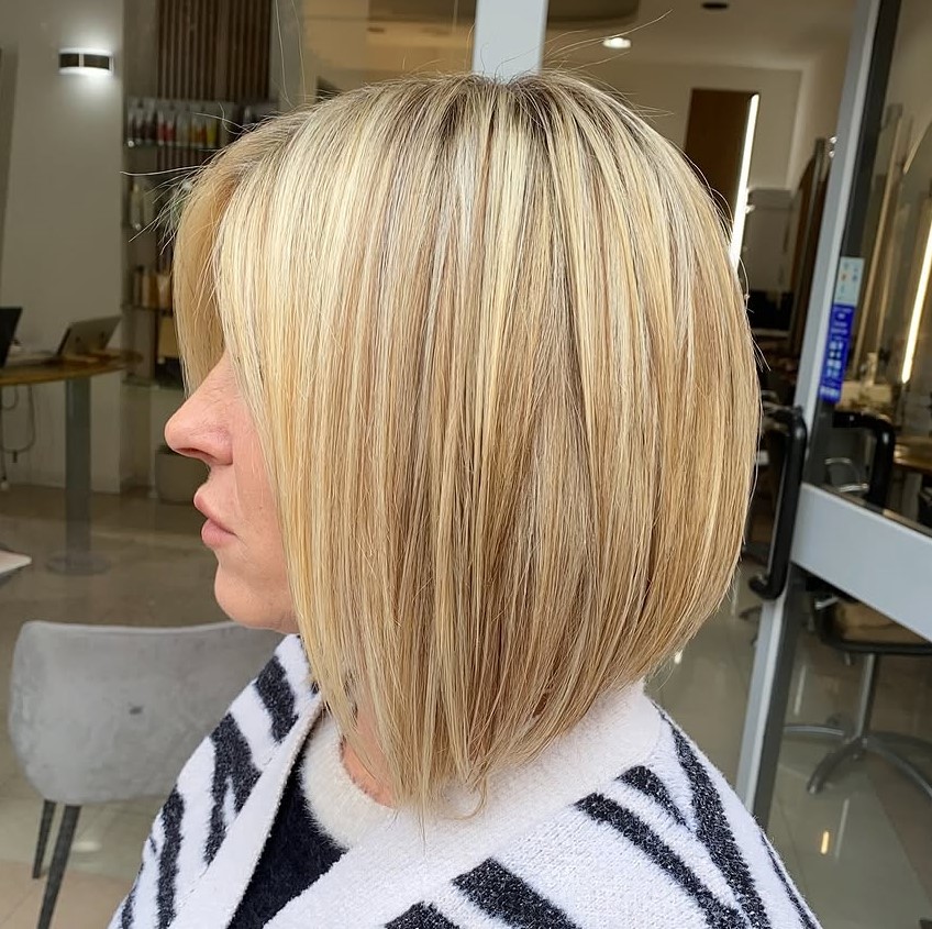 Medium Bob with Graduated Layers
