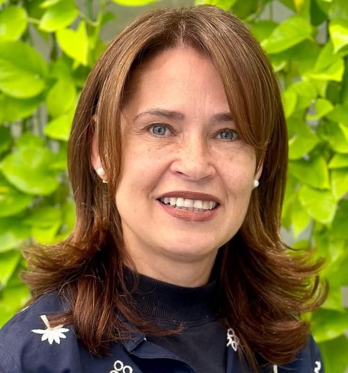 Over 50 Mid Length Flipped Up Cut