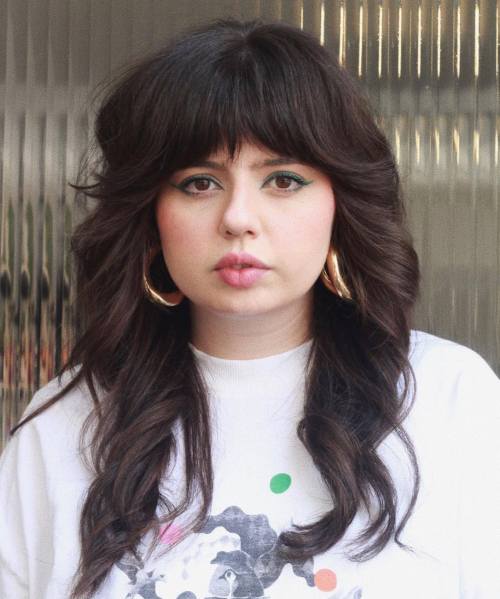 Long Shaggy Hairstyle for Chubby Faces