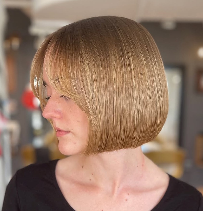 Cropped Bob Cut for Straight Hair