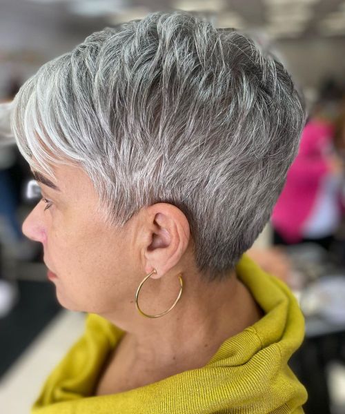 Stunning Gray Pixie Hairstyle Stunning Gray Pixie Hairstyle