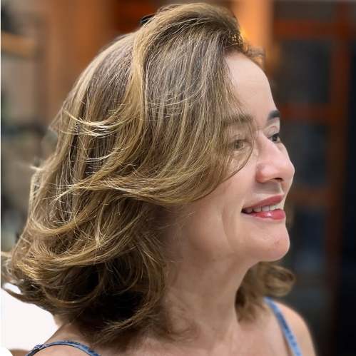 50+ Voluminous Comb Over Layered Bob