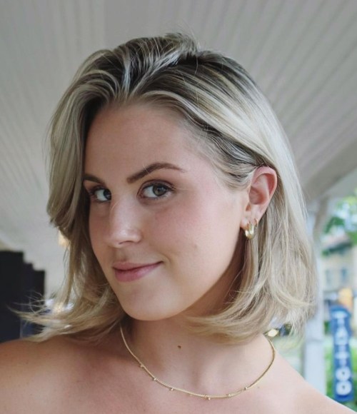 Comb Over Blonde Bob with Dark Roots