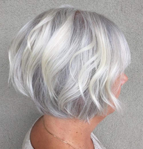 Gray Bob with Delicate Layers Short Wavy Silver Bob