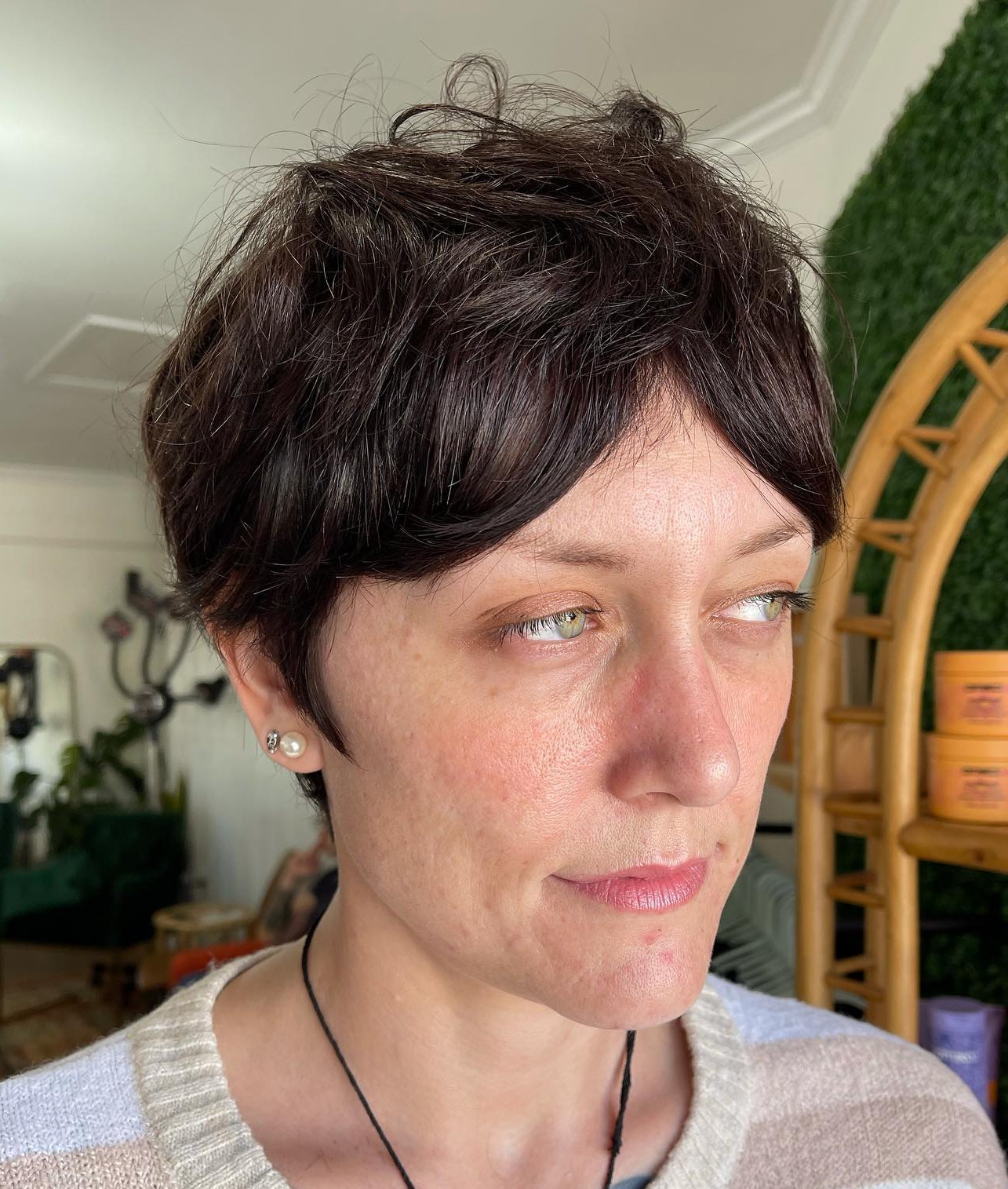 Short Mom Haircut Over 40