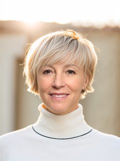 Ear-Length Shaggy Pixie Bob