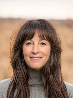 Butterfly Haircut with Bottleneck Bangs