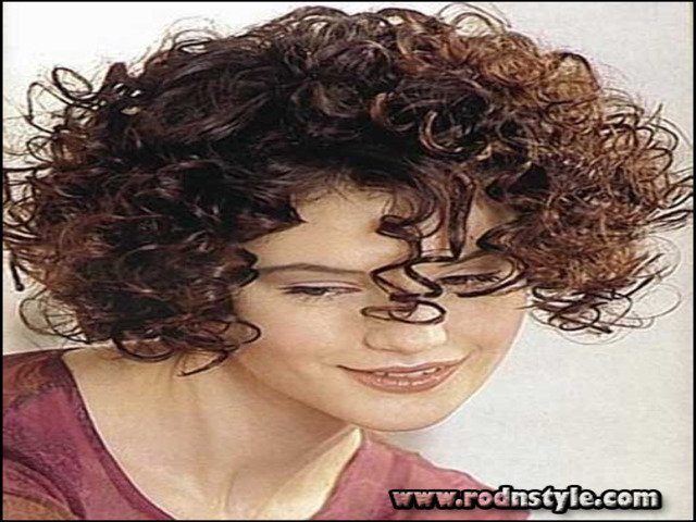 Haircuts For Curly Frizzy Hair 10