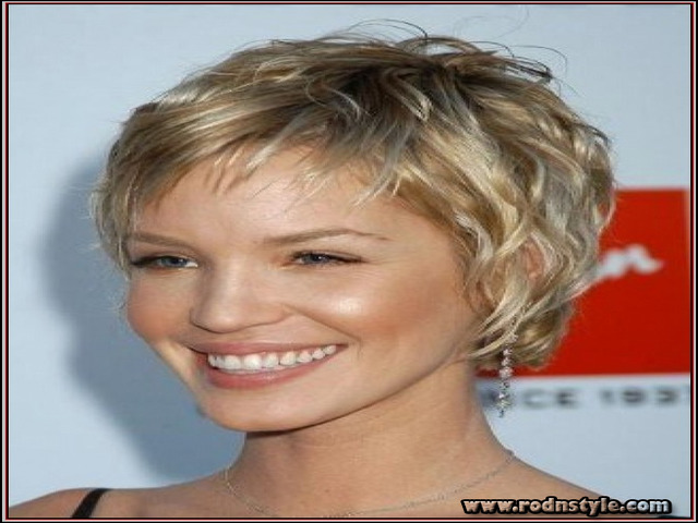 Short Haircuts For Women With Thin Hair 6