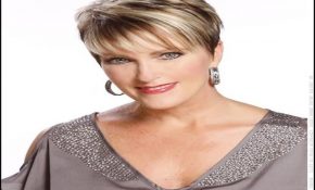 Short Haircuts For Mature Ladies 11