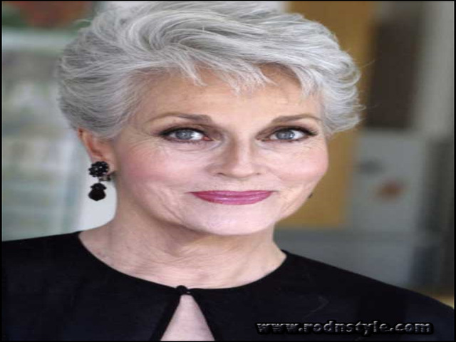 Short Haircuts For Mature Ladies 6