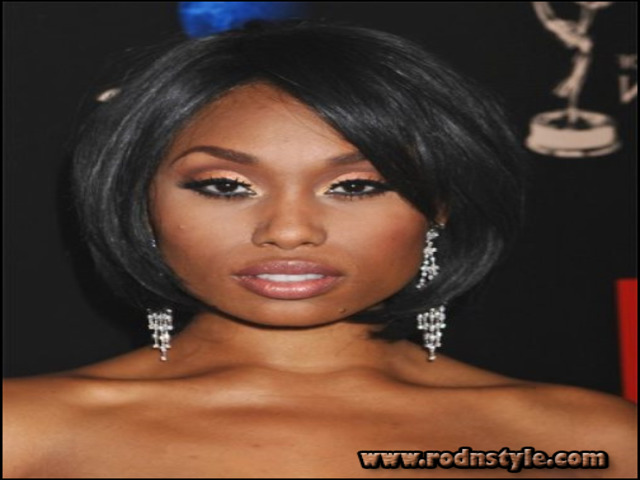 Short Weave Hairstyles For Round Faces 10